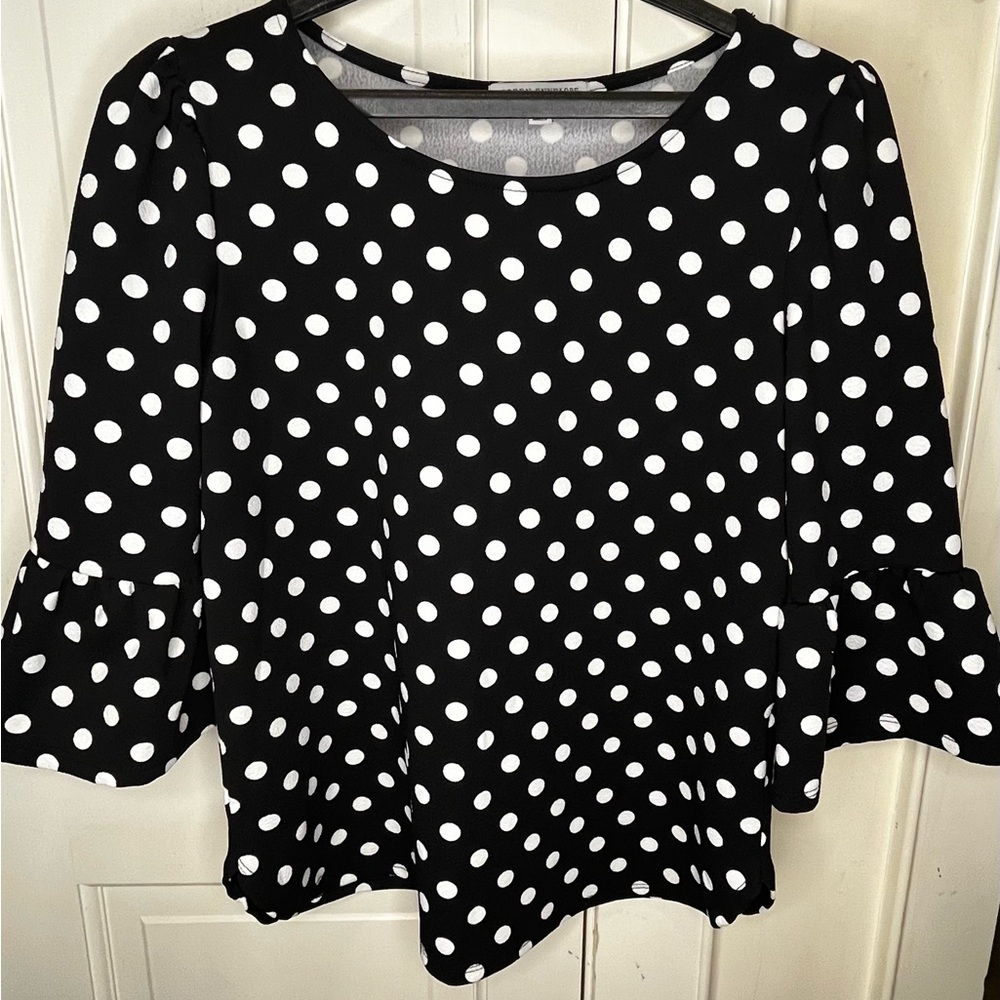 Green Envelope Black and White Polka Dot Blouse, size Medium.